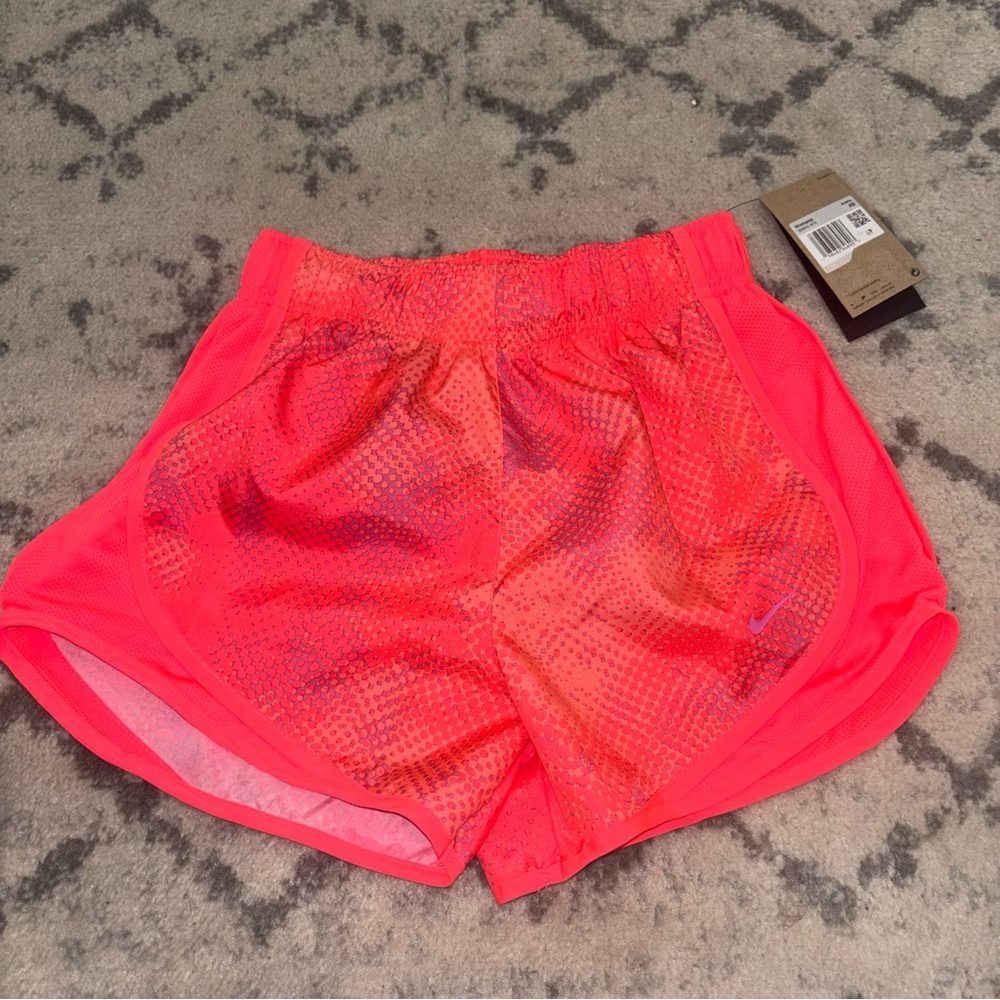 Nike Women's Tempo Spot Dri-FIT Mid-Rise Brief-Lined Running Shorts